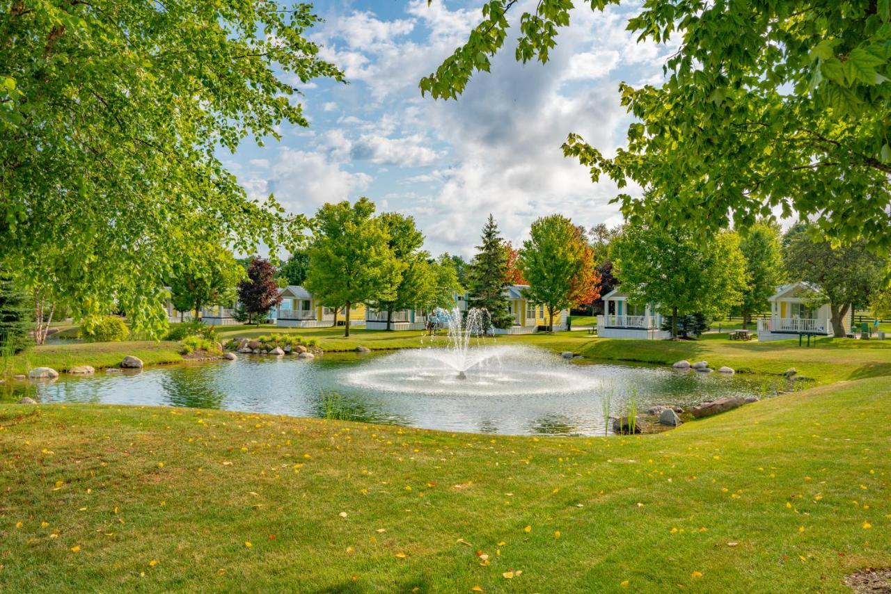 Sun Outdoors Petoskey Bay Harbor Exterior foto